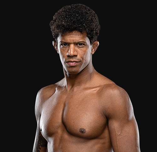 Adriano Moraes