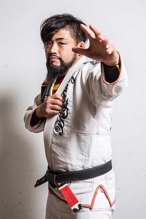Tsuyoshi Okada