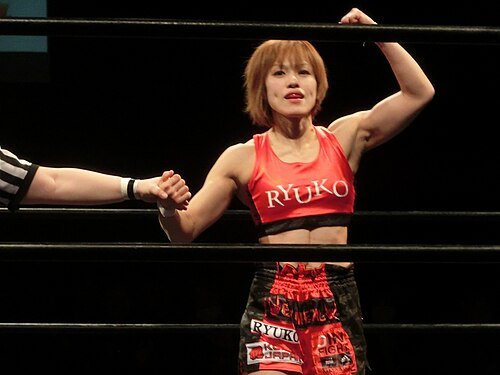 Emi Tomimatsu